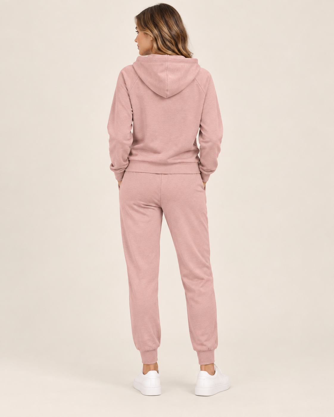 Tuta donna rosa cipria con cappuccio Selmark