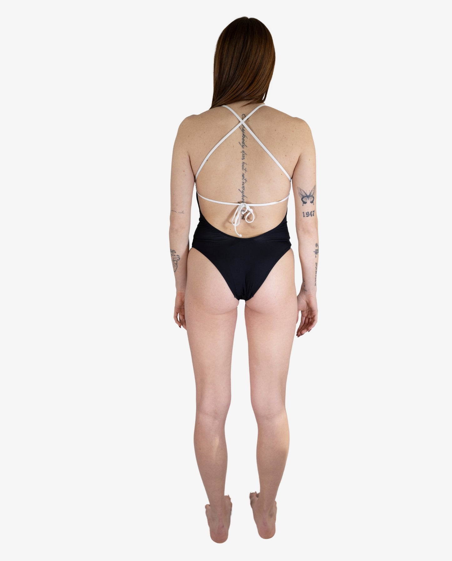 L’Intero Triangolo Nero e Coccio – Raffaela D’Angelo