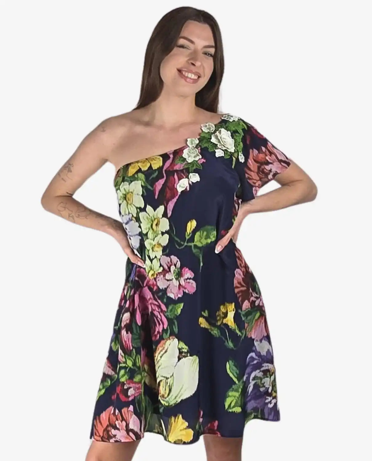 Abito monospalla corto in viscosa blu con stampa floreale multicolor della Cruise Collection.