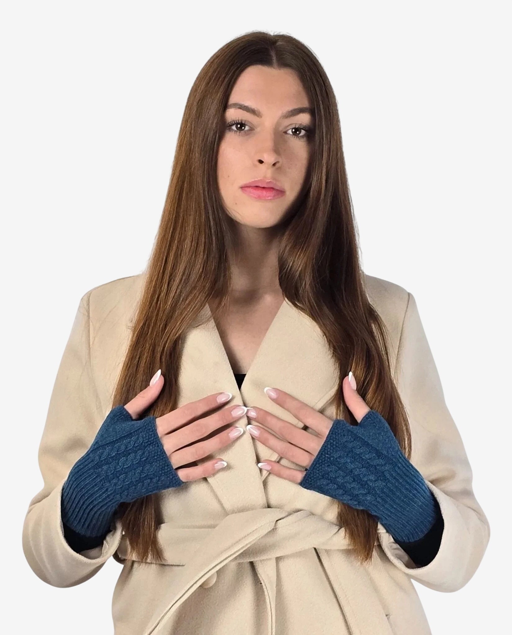 Manicotto da donna in lana e cachemire color ottanio navy con lavorazione a trecce.