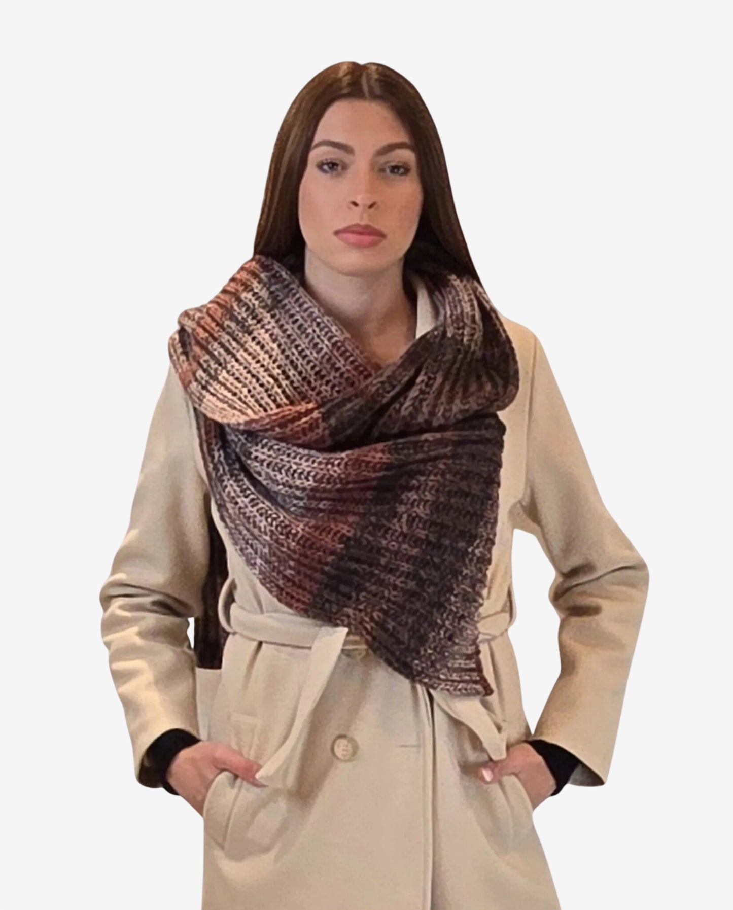 Sciarpa da donna in lana con fantasia sfumata nei toni del marrone e del rosa.