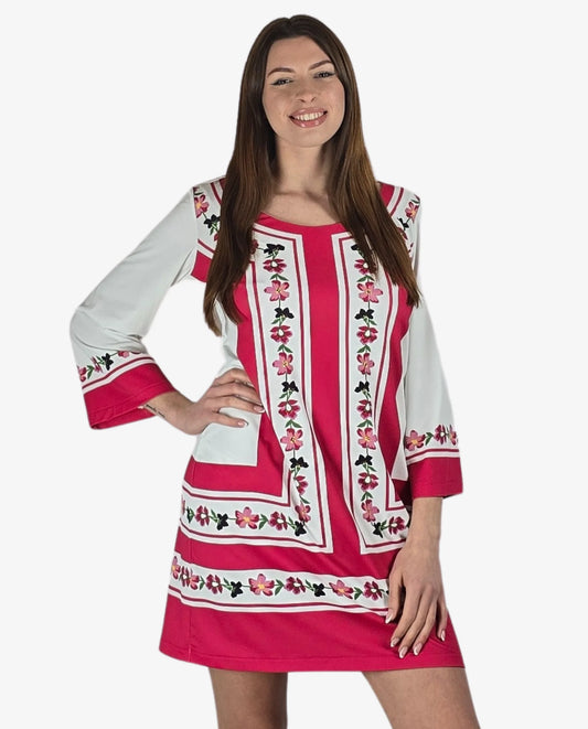 Abito corto in lycra con maniche a tre quarti, pannelli rossi e bianchi e stampa floreale.