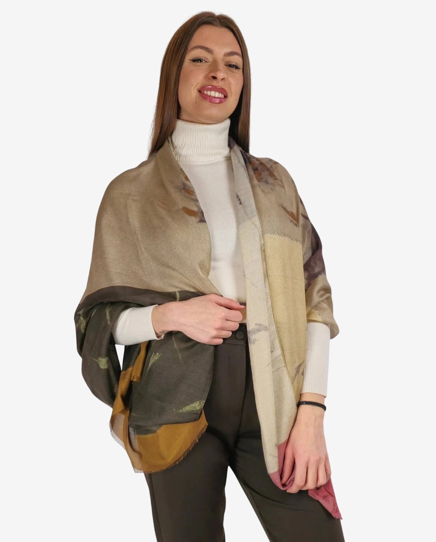 Stola da donna in modal e lana con un elegante motivo floreale astratto nei toni del beige.