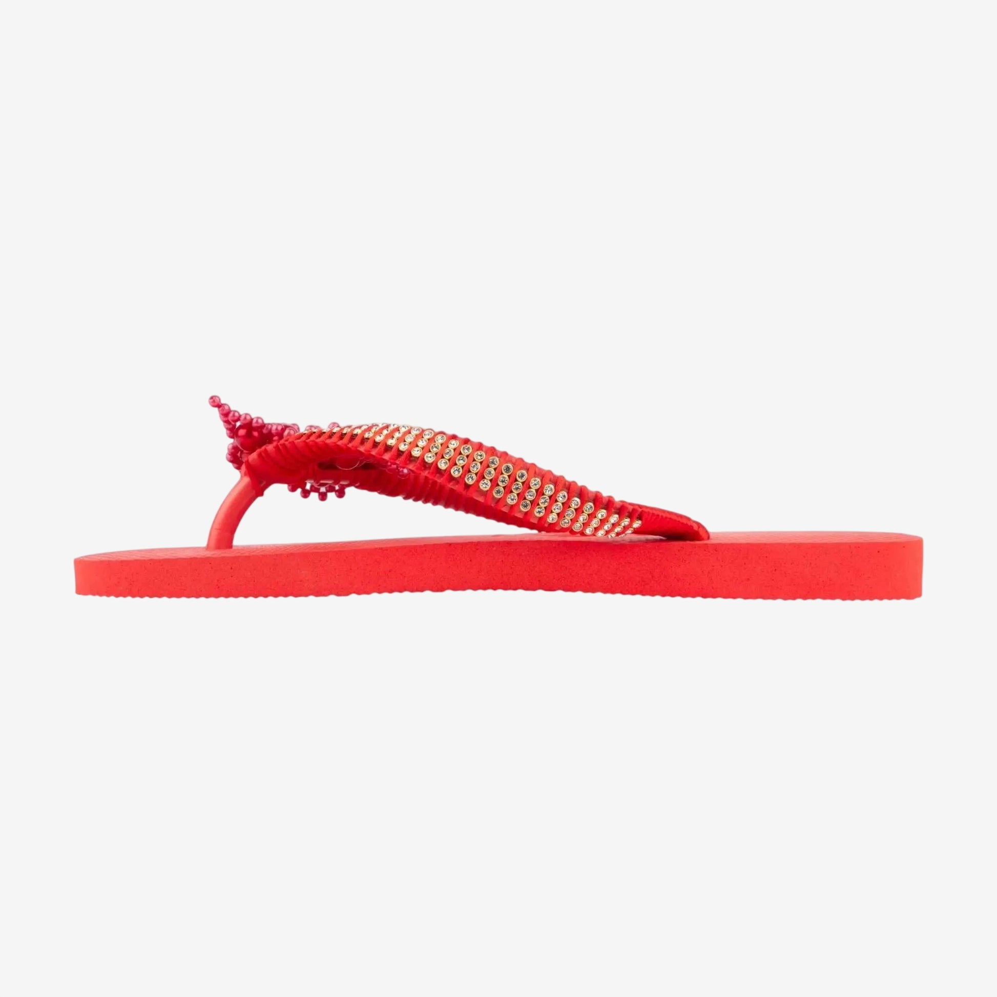 Infradito Havaianas rosso decorato con pietre preziose e strass.