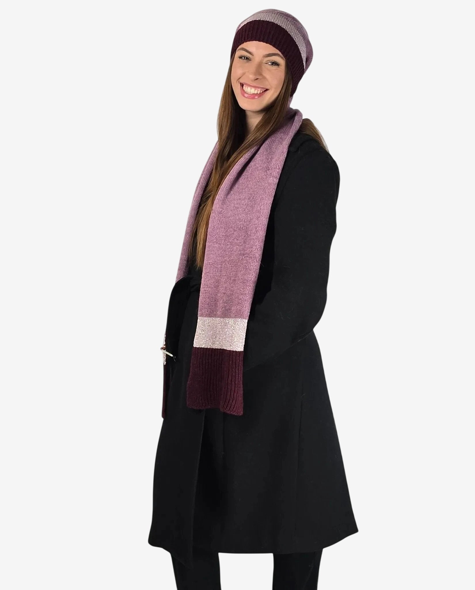 Set coordinato da donna composto da sciarpa e cappello in lana color cipolla con dettagli lurex.