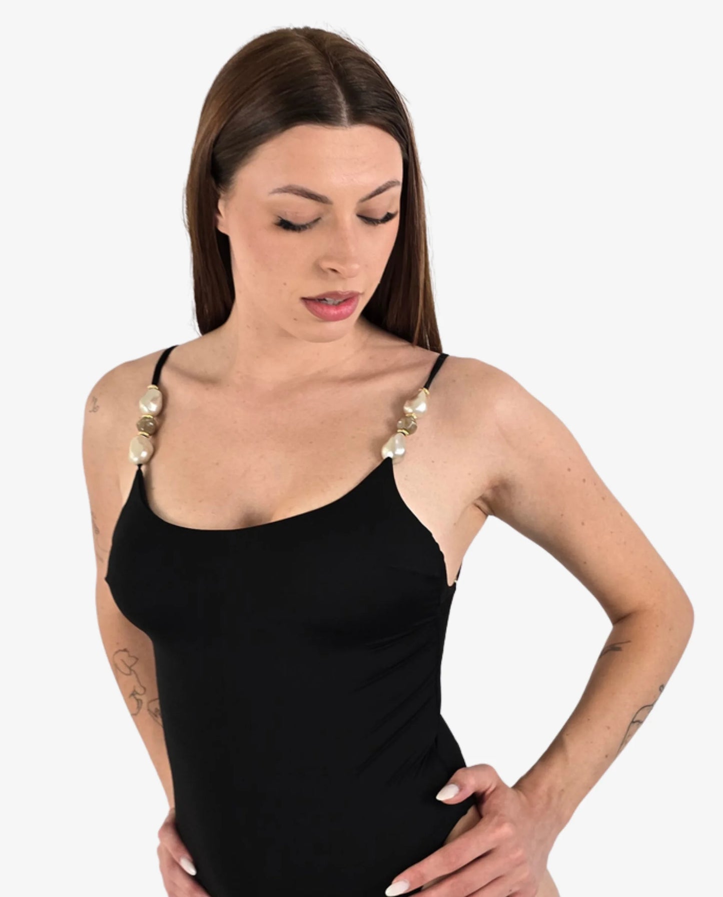 Costume Intero Nero con Bretelle Gioiello Perle Barocche