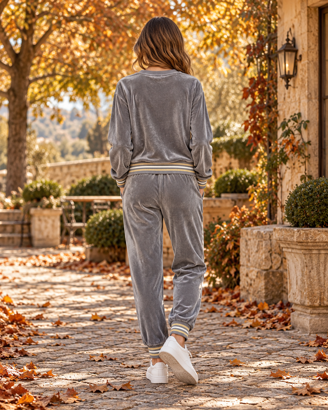 Tuta donna grigia girocollo con bordi a righe Selmark