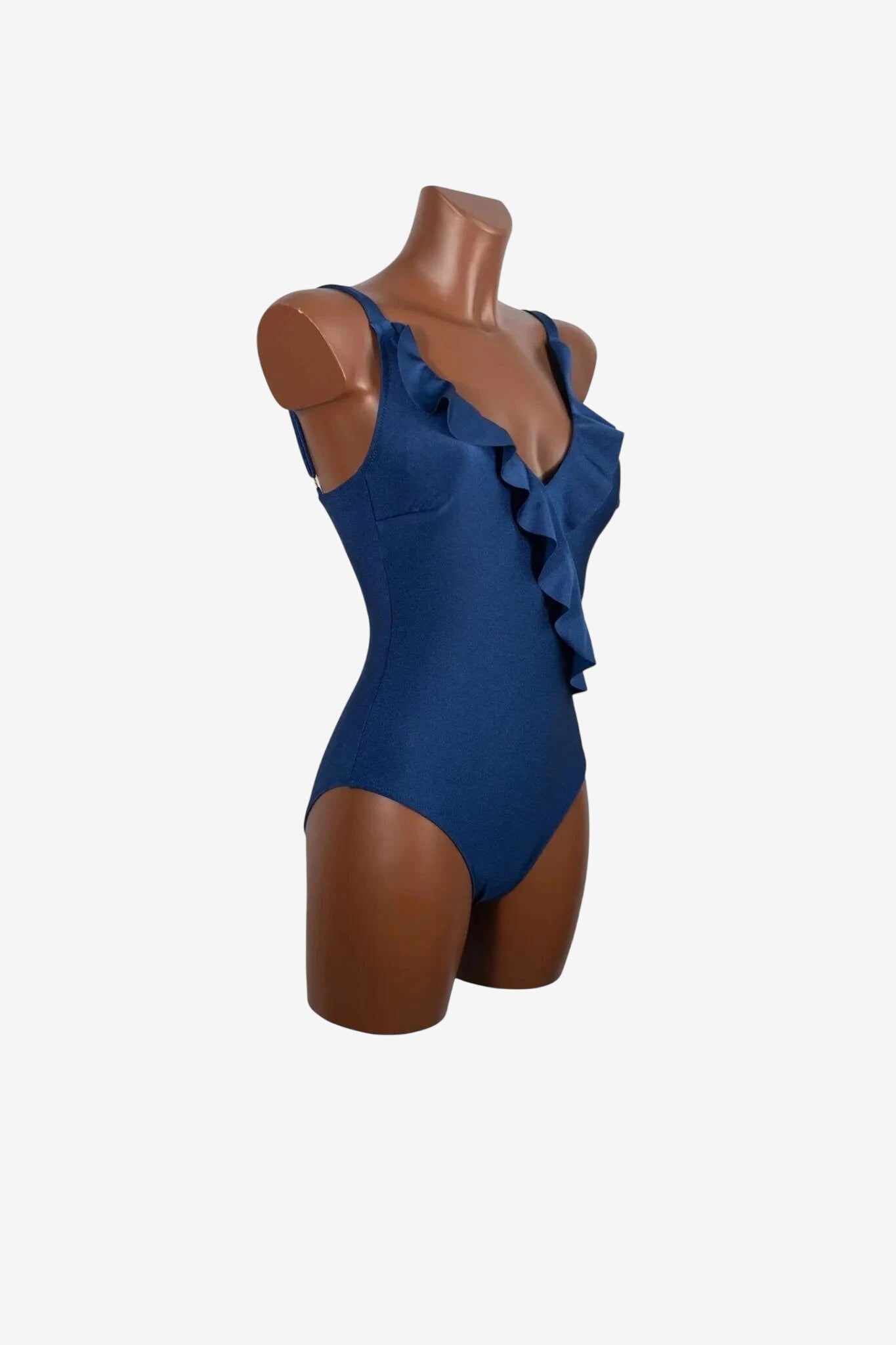Costume intero blu modello Olivia Gold con scollo a V arricchito da una balza decorativa.