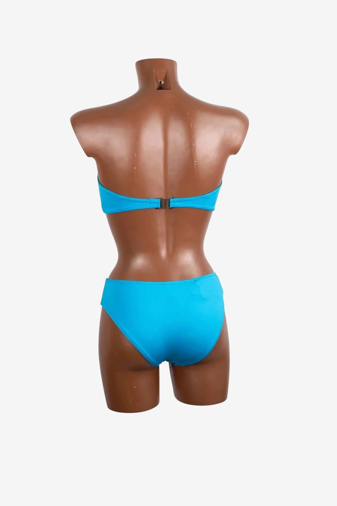 Bikini a fascia Roidal color turchese visto da dietro su un manichino.