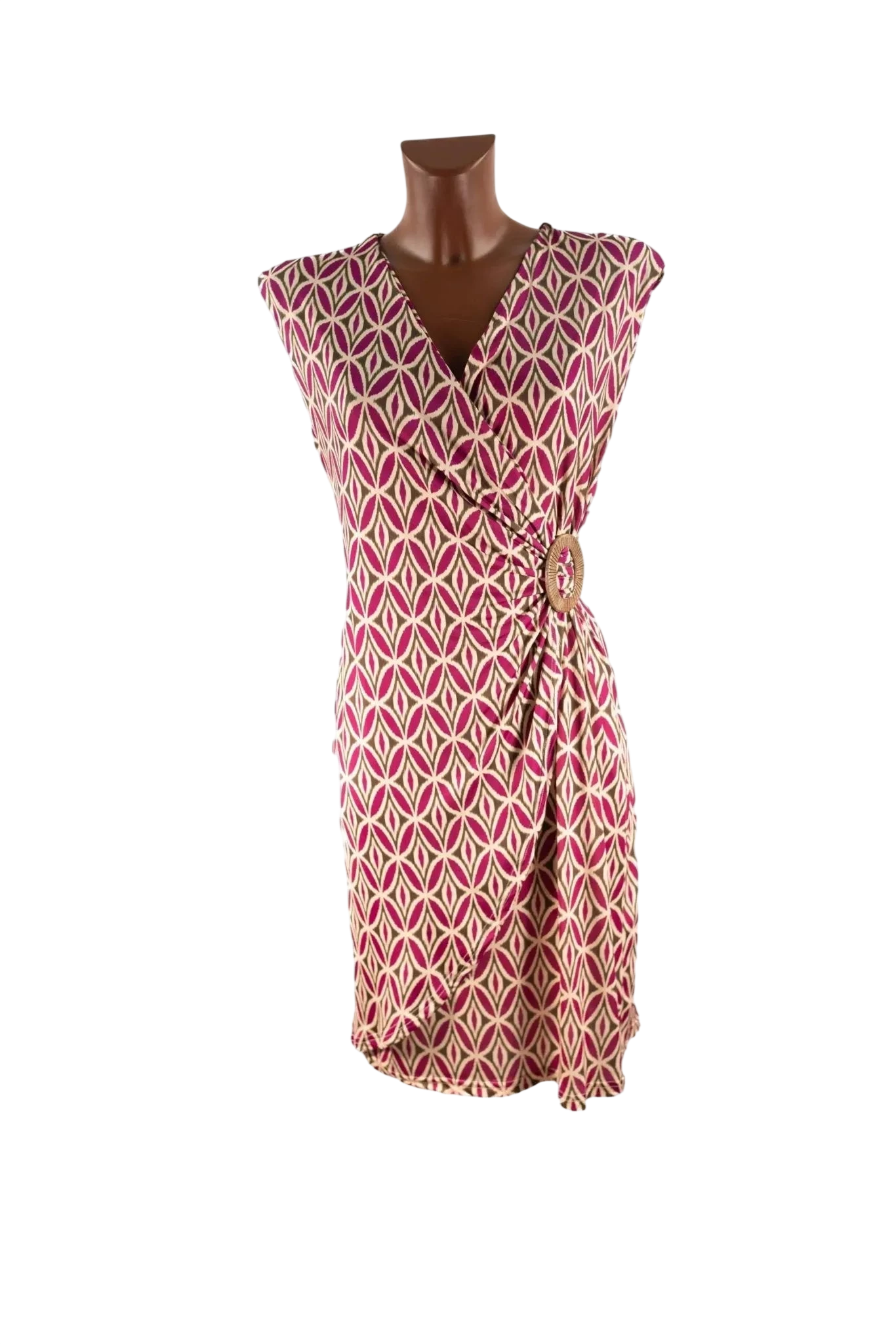 Abito corto a portafoglio con fantasia geometrica bordeaux e beige e dettaglio circolare sul fianco.