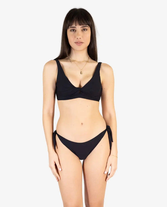 Bikini Vela