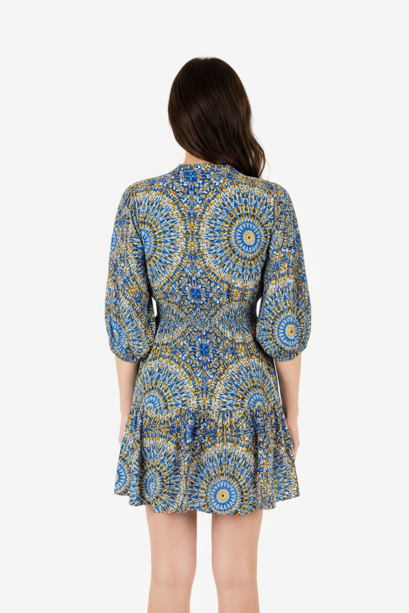 Caftano corto mandala azzurro 2Bekini - modella dietro