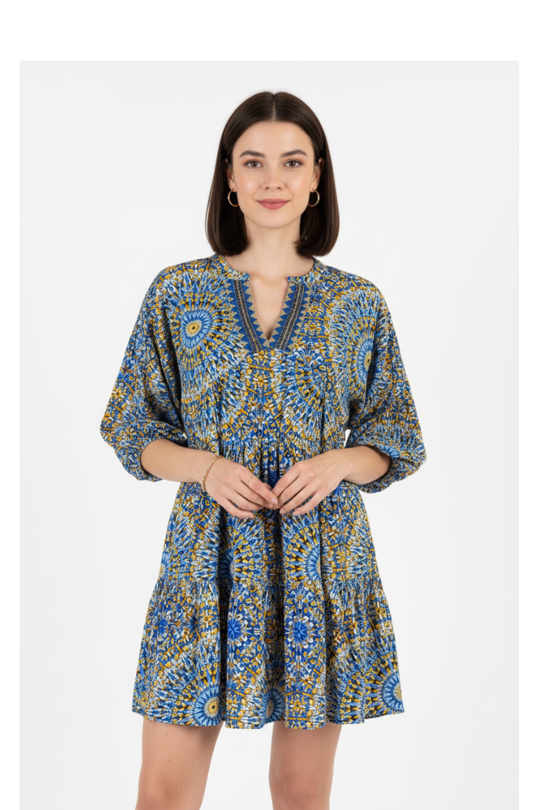 Caftano corto mandala azzurro 2Bekini - modella frontale
