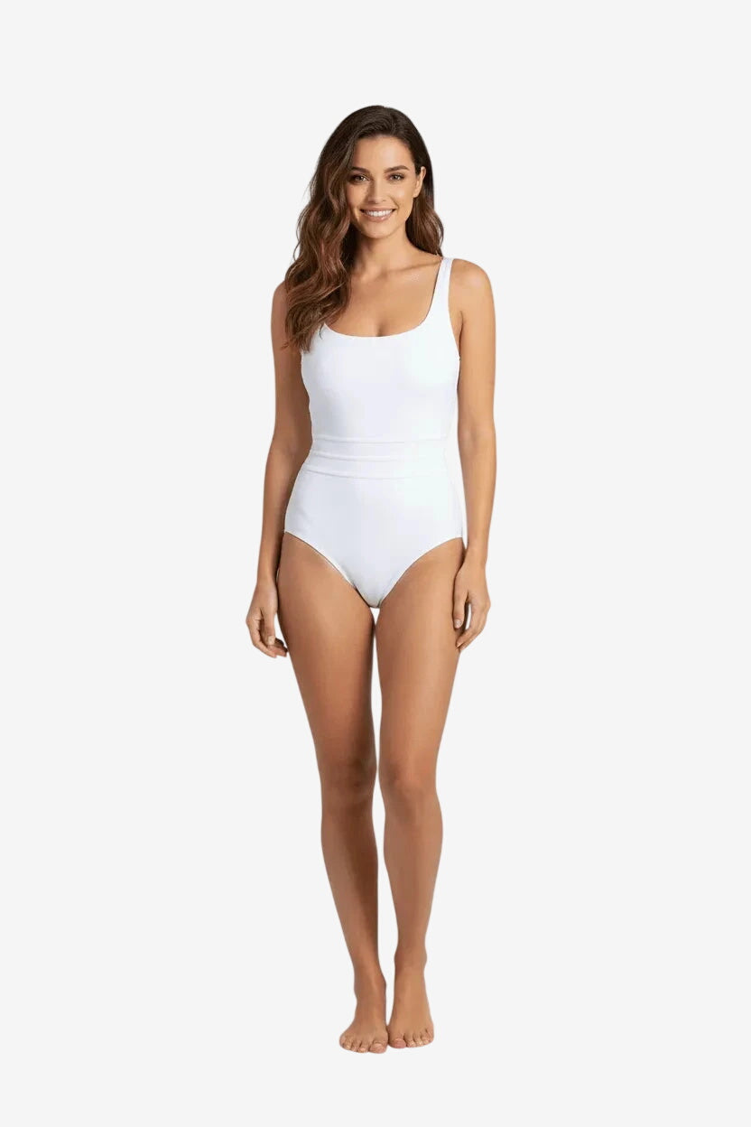 Costume intero bianco Roidal dal design elegante con scollo rotondo e vestibilità classica.
