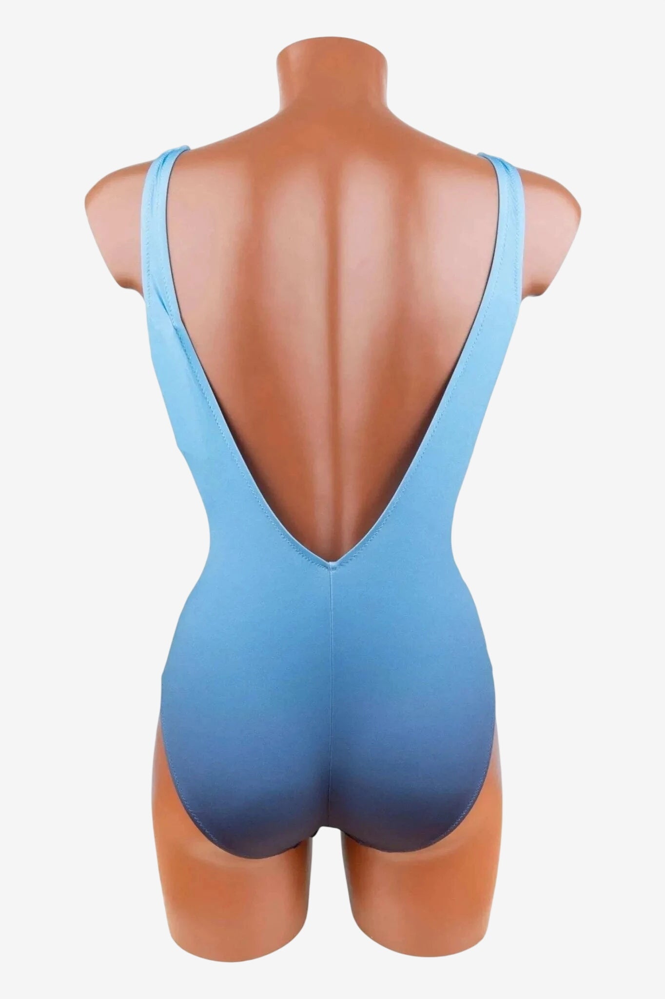 Costume intero Roidal con scollo a V in lycra sfumata color polvere.
