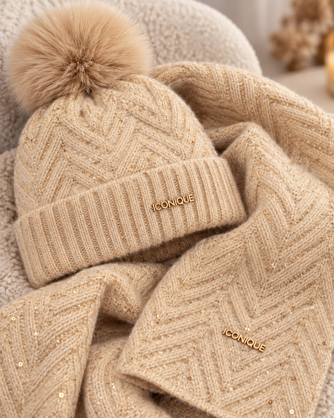 Set Cuffia e Sciarpa in Lurex Oro Iconique