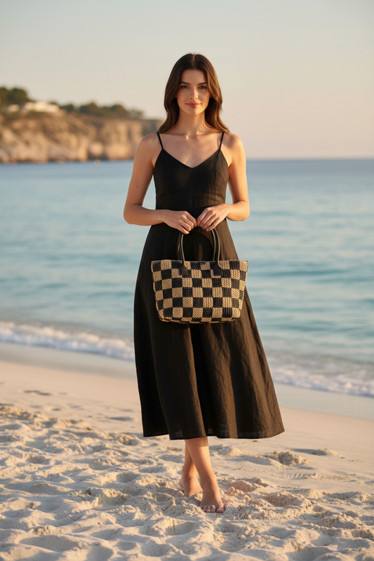 Tote Scacchi con Modella